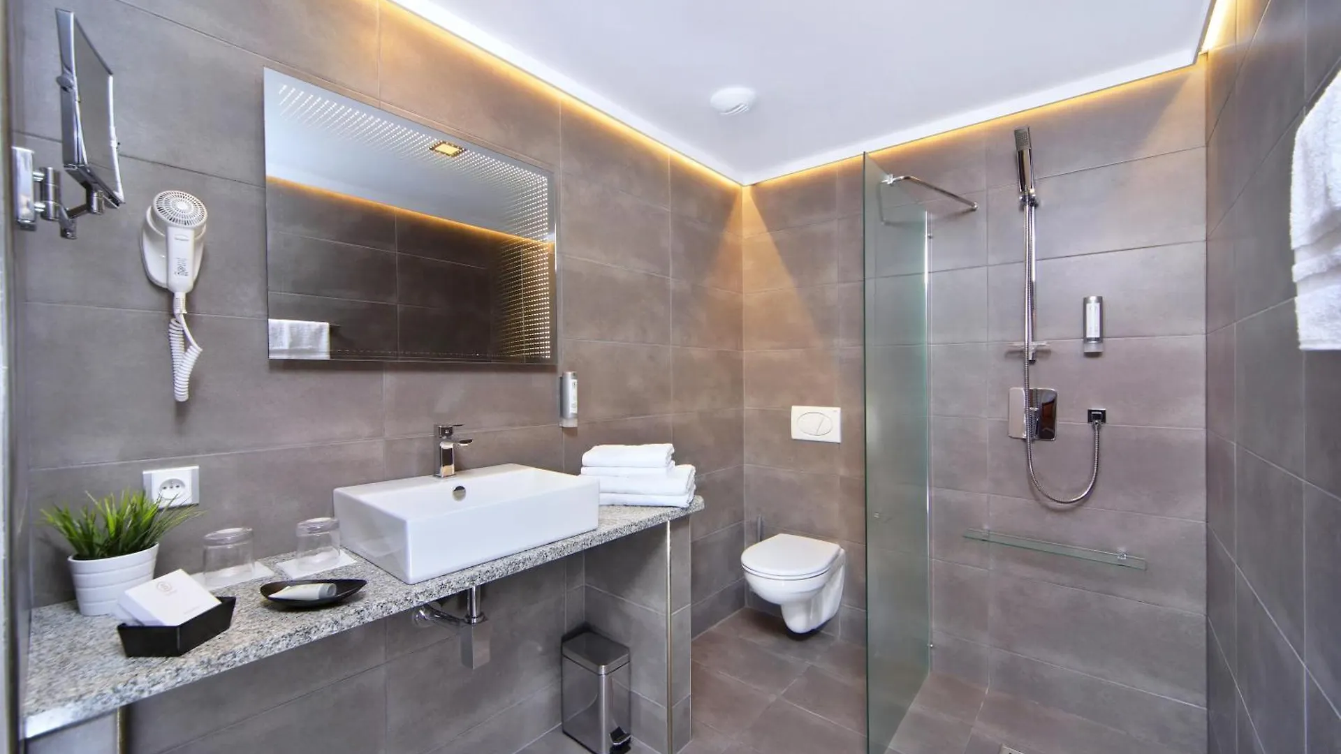 Hotel Central 1920 Spindleruv Mlyn Czech Republic
